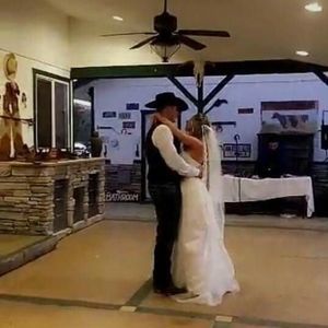 Meet your Posher, Travis